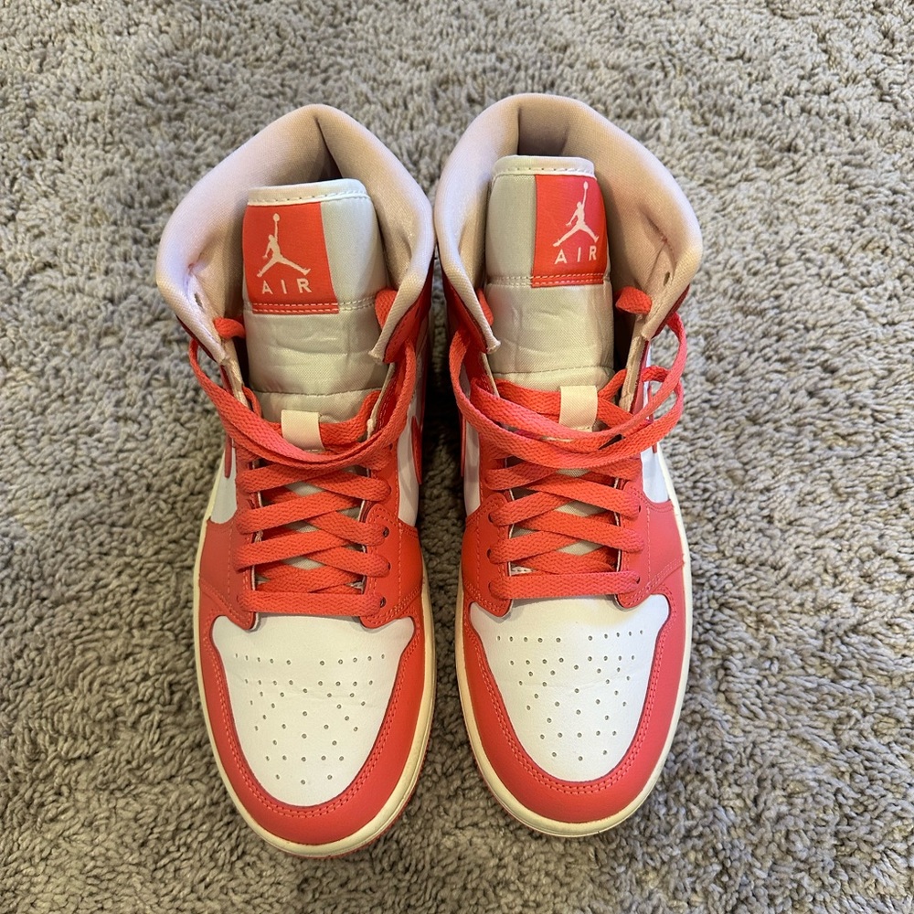 Nike air Jordan 1 mid. Size 9.5. White/atmosphere/sail/sea coral colors